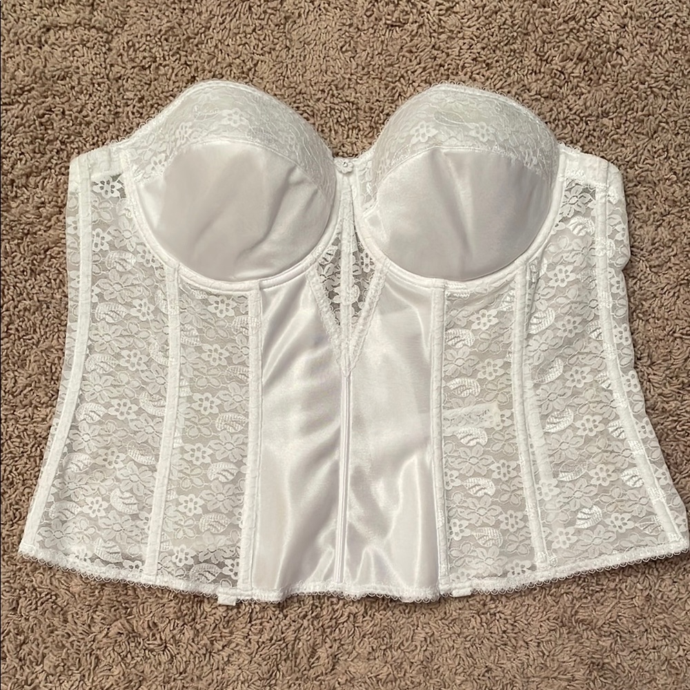 Elegant White Lace Bustier - Wedding Dress Garment